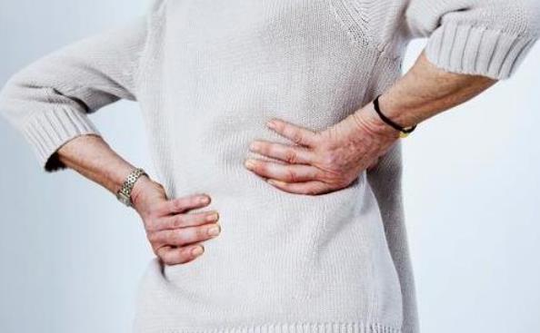 冬季老人护腰的注意事项 推荐老人护腰的食疗方