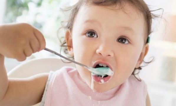 宝宝饮食吃得好不如吃得正确 吃饭坏习惯的改掉方法