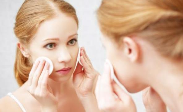 警惕卸妆误区卸妆的正确示范 日常快速卸妆的方法