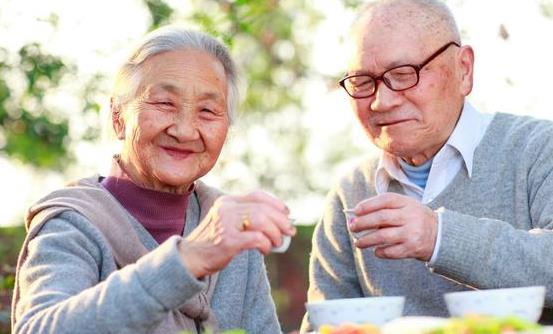 老年人都会得老年痴呆吗？老年痴呆的危害有哪些？