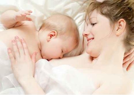 母乳喂养对宝宝有什么好处？母乳喂养要注意什么？