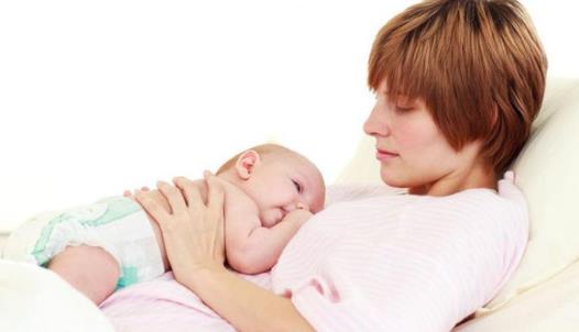 ​​​​​​​什么原因引起母乳性黄疸？母乳性黄疸要停母乳吗？