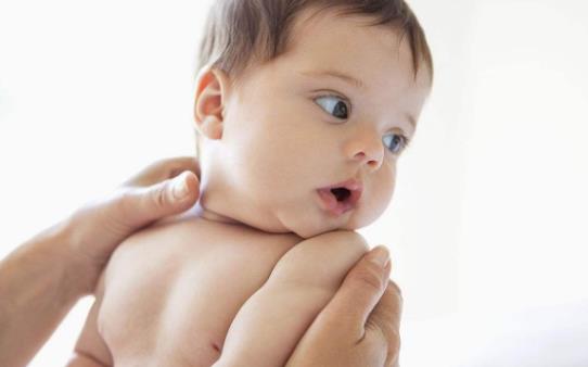 宝宝湿疹有什么症状？宝宝得了湿疹该怎么办？