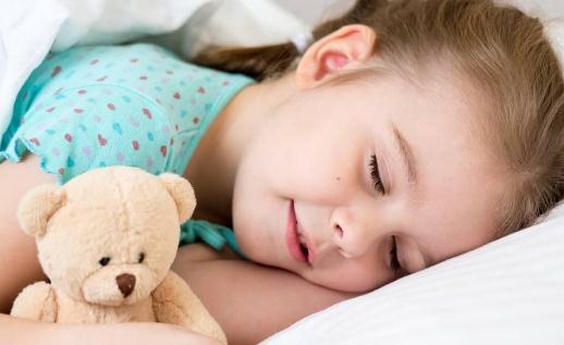小孩子睡觉出汗是什么原因？小孩子睡觉出汗怎么办？