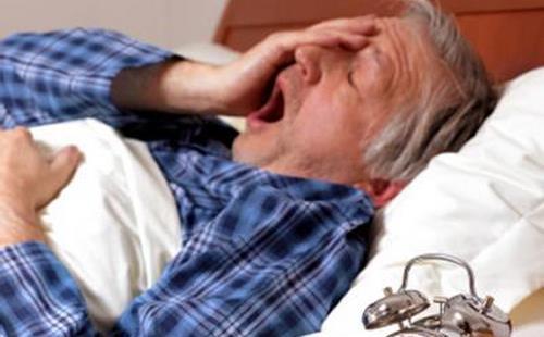 老人嗜睡的原因有哪些？老年人嗜睡是什么病？
