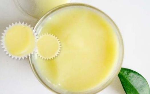 蜂王浆有什么作用？蜂王浆的功效与食用方法