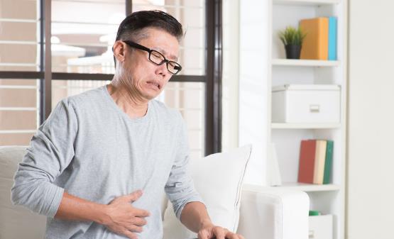 老人胃胀气怎么办？老人如何预防胃胀气？