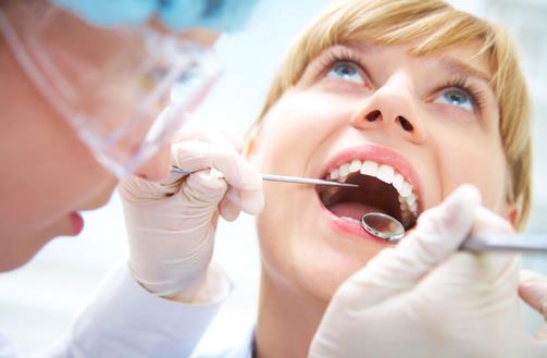 牙龈出血是什么原因？如何预防牙龈出血？