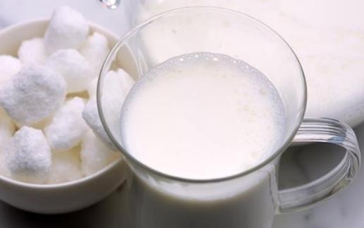 长期喝羊奶有什么好处？喝羊奶有什么禁忌？