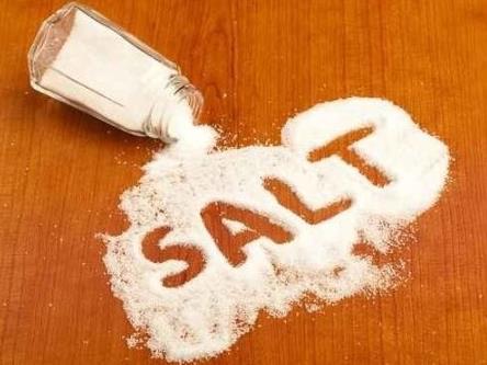 三个月的孩子能吃盐吗？小孩多大的时候可以吃盐？