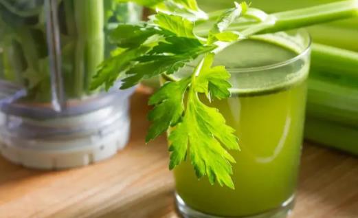 喝生芹菜汁可以减肥吗？哺乳期可以喝生芹菜汁吗