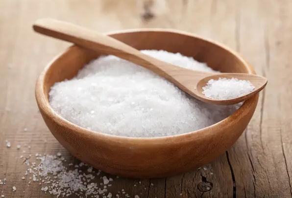 低盐饮食到底是不是正确的？盐的禁忌有哪些？