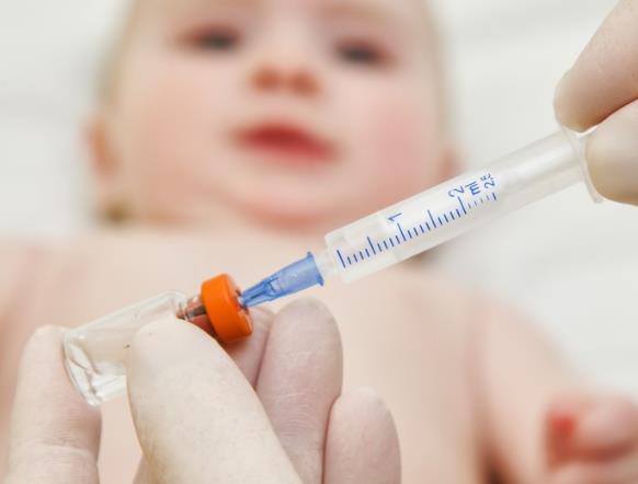 婴儿接种疫苗需要带什么证件 户口本,出生证,乙肝疫苗接种卡等